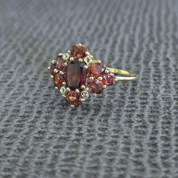 Shivam Garnet Cluster with White Topaz Ring💍 - NWT - Picture 14 of 16